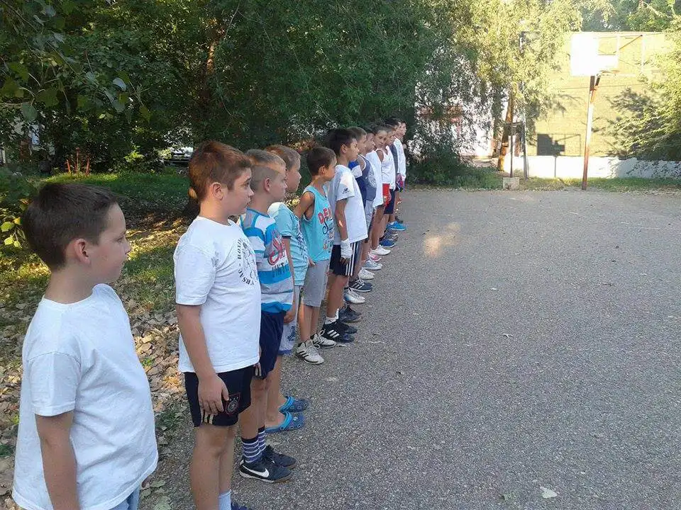 Letnji kamp postrojavanje2